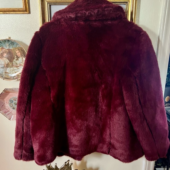 Liz Claiborne Rich Burgundy Faux Fur Jacket - Picture 5 of 5